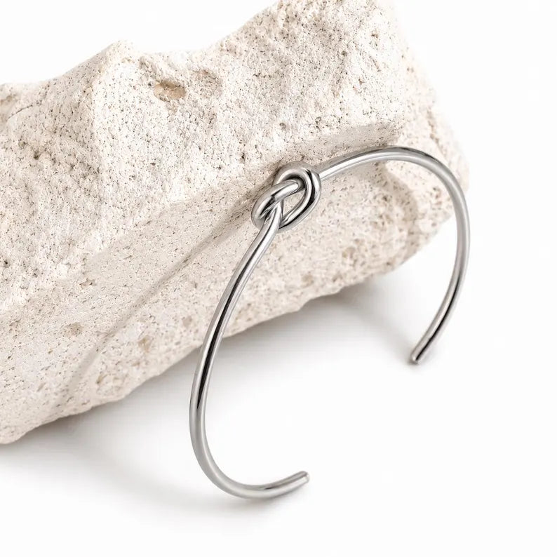 Golden Knot Adjustable Bracelet